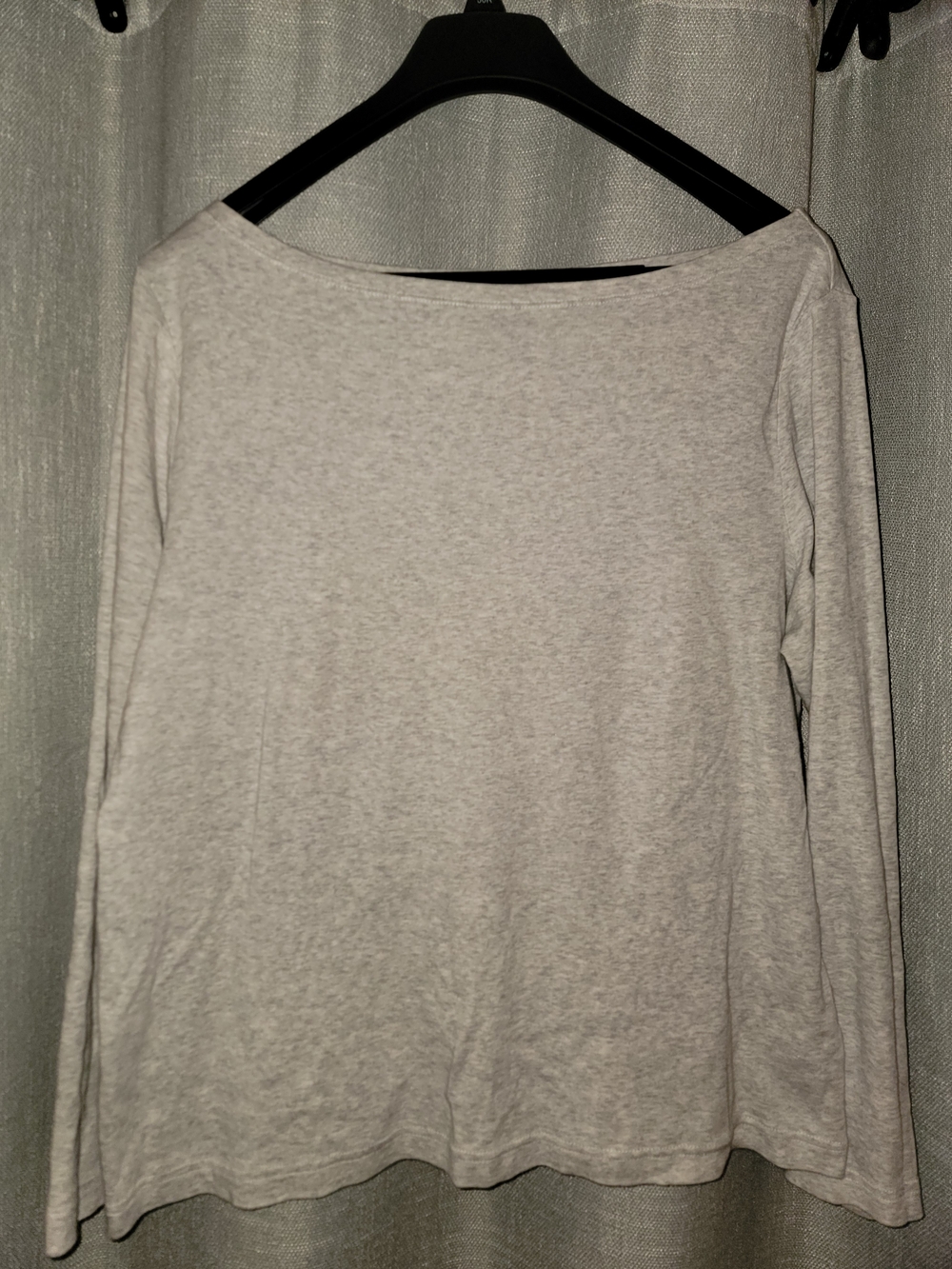 GAP Light Gray Long Sleeve Crewneck Top - Picture 3 of 5